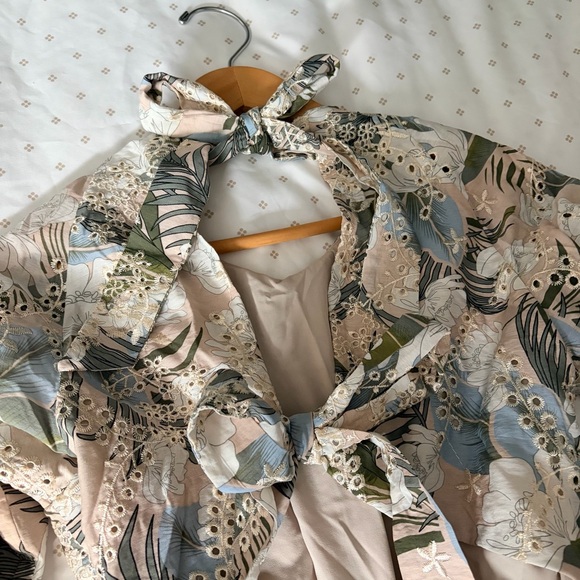 Gianni Bini Tinsley palm print long sleeve cut-out dress, tropical eyelet, 6 - Picture 9 of 15